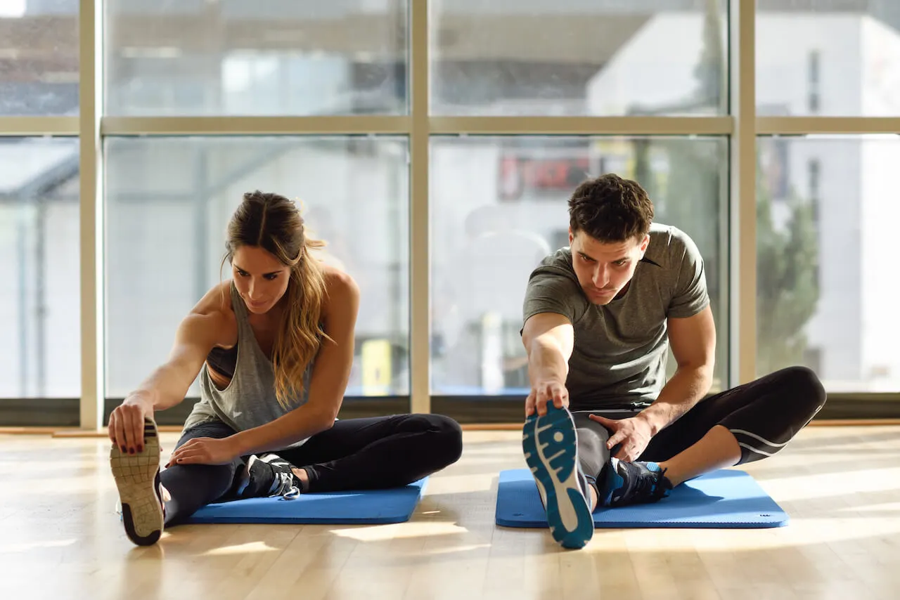 Stretching de dimineață: un ritual de cinci minute care îți schimbă ziua